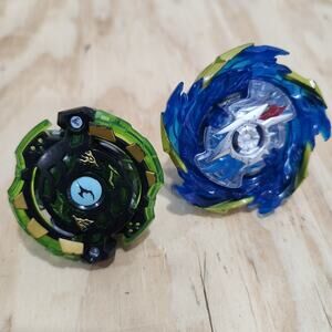 Beyblade Burst Surge Evo Helios Blazebringer & Jormuntor Spinning Top Dual Pack